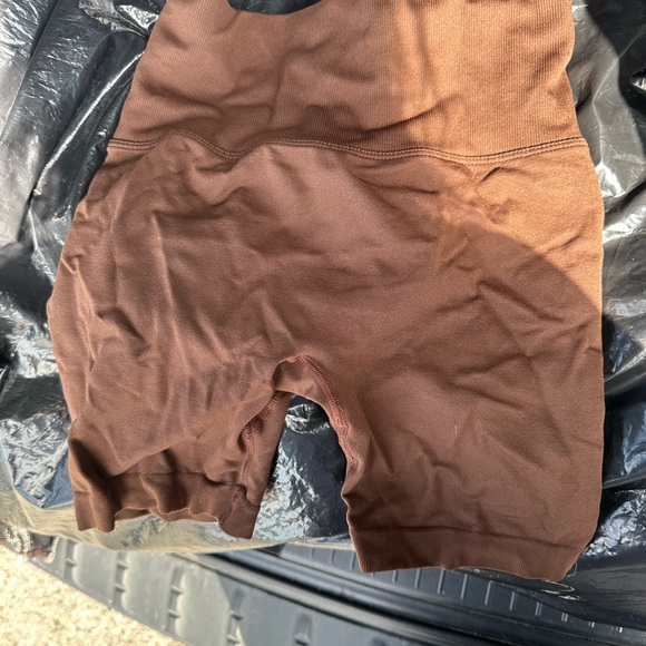 Size Small Brown cheeky biker shorts never worn - Picture 2 of 3